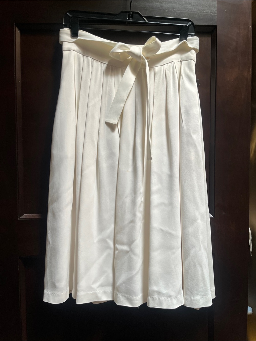 Club Monaco Cream A-Line Pleated Midi Skirt with Tie Waist